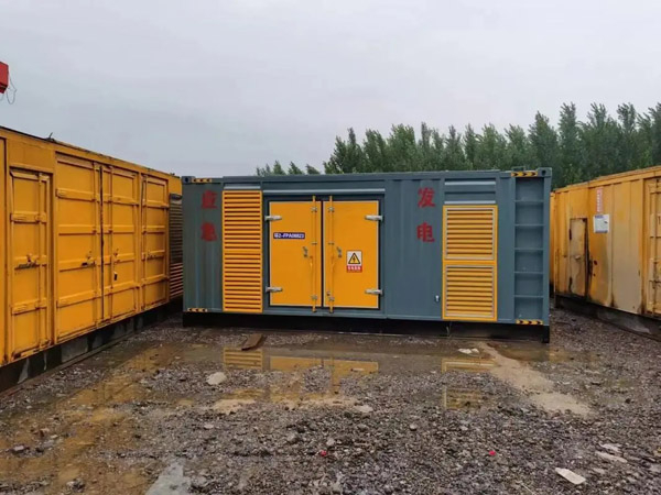 望谟柴油发电机如何判断干式空气滤清器是否需要更换？